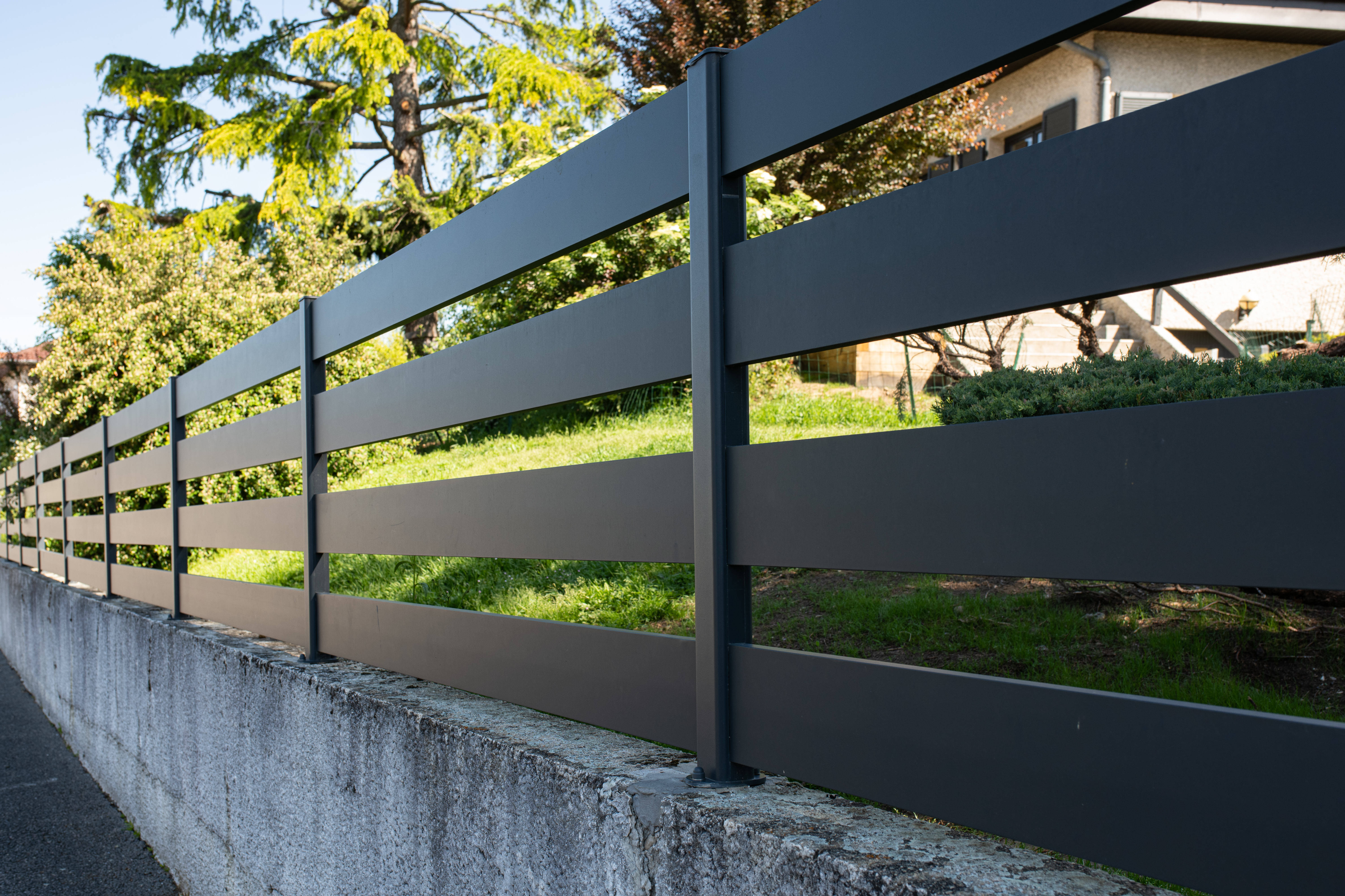 Clôture ajourée aluminium Kamm - Kostum